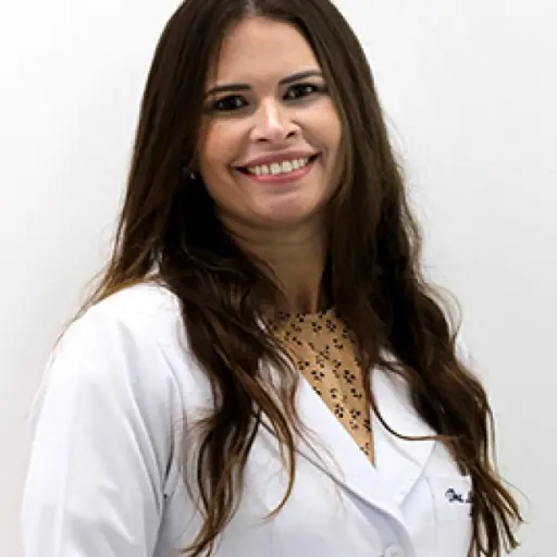 Dra. Larissa Quintela