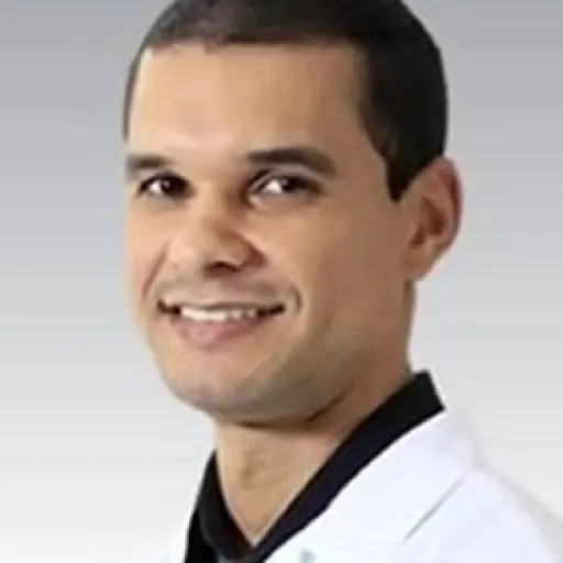Dr. Mateus Caldas